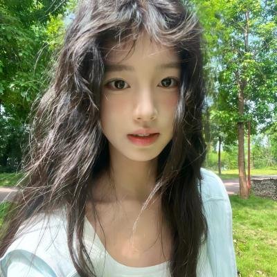 拥抱大白熊